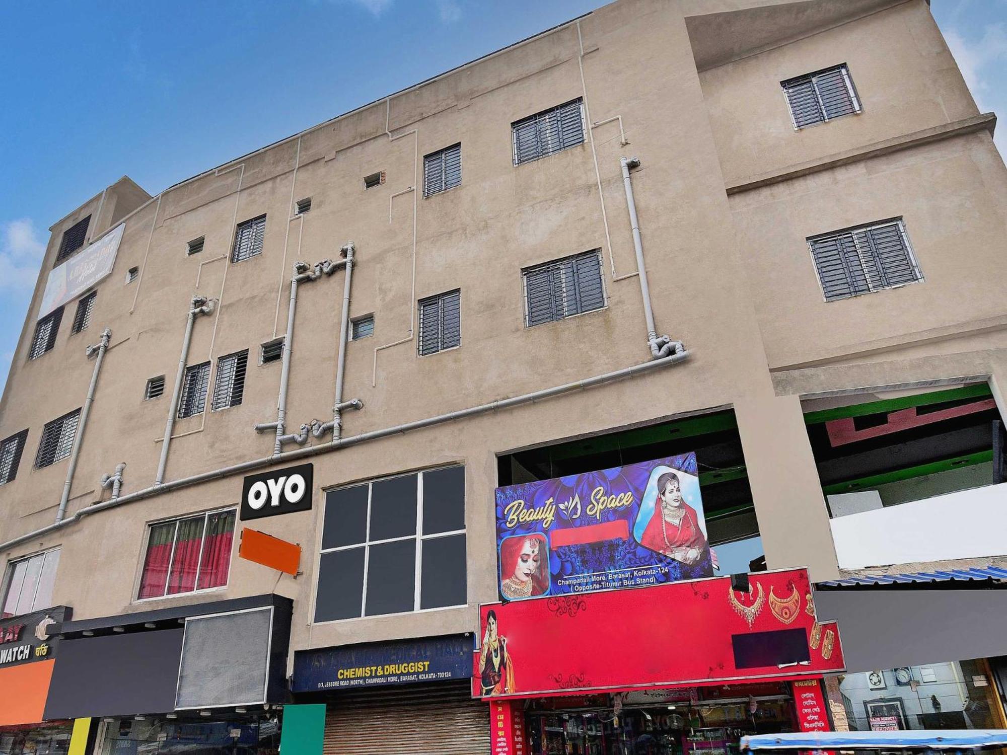 Super Hotel O Royal Empire كولكاتا المظهر الخارجي الصورة